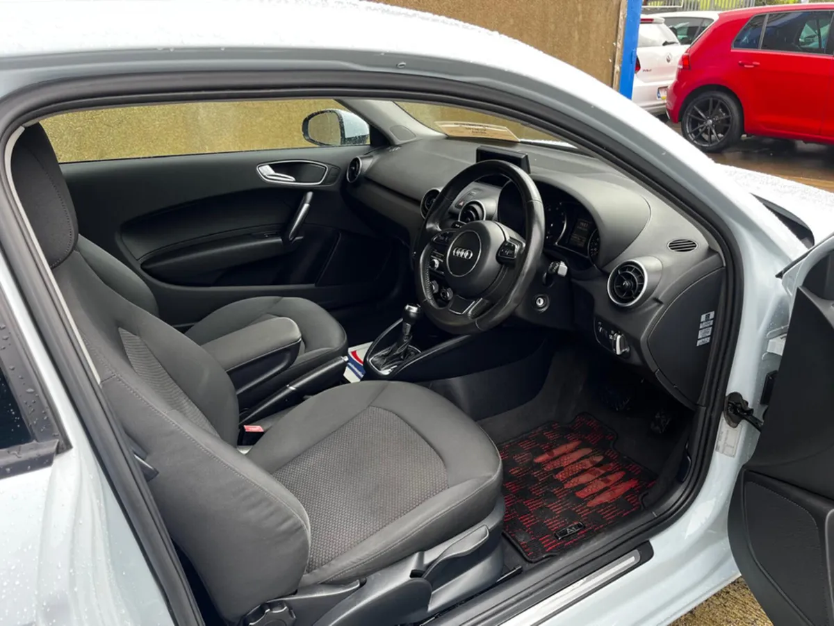 Audi A1 1.4 AUTOMATIC PETROL - Image 4