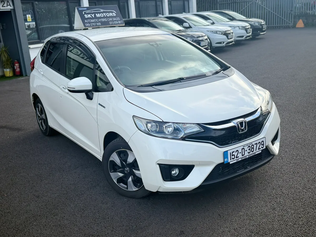 2015 Honda Jazz/Fit 1.5 Hybrid auto Top Specs - Image 1