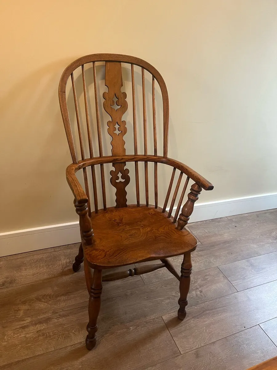 Antique 19th Century Elm Windsor Armchair - Image 3