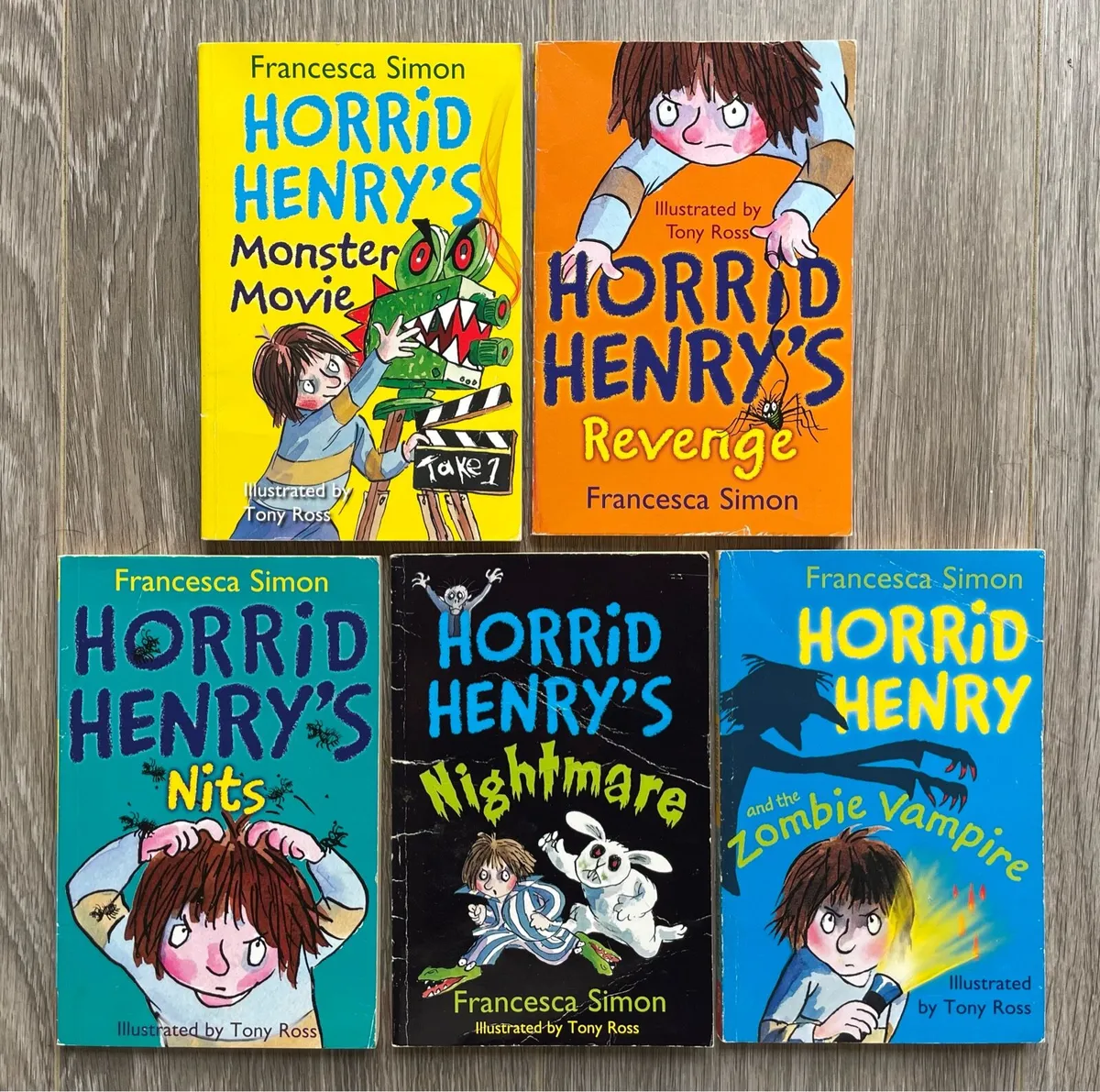 5 Horrid Henry Books