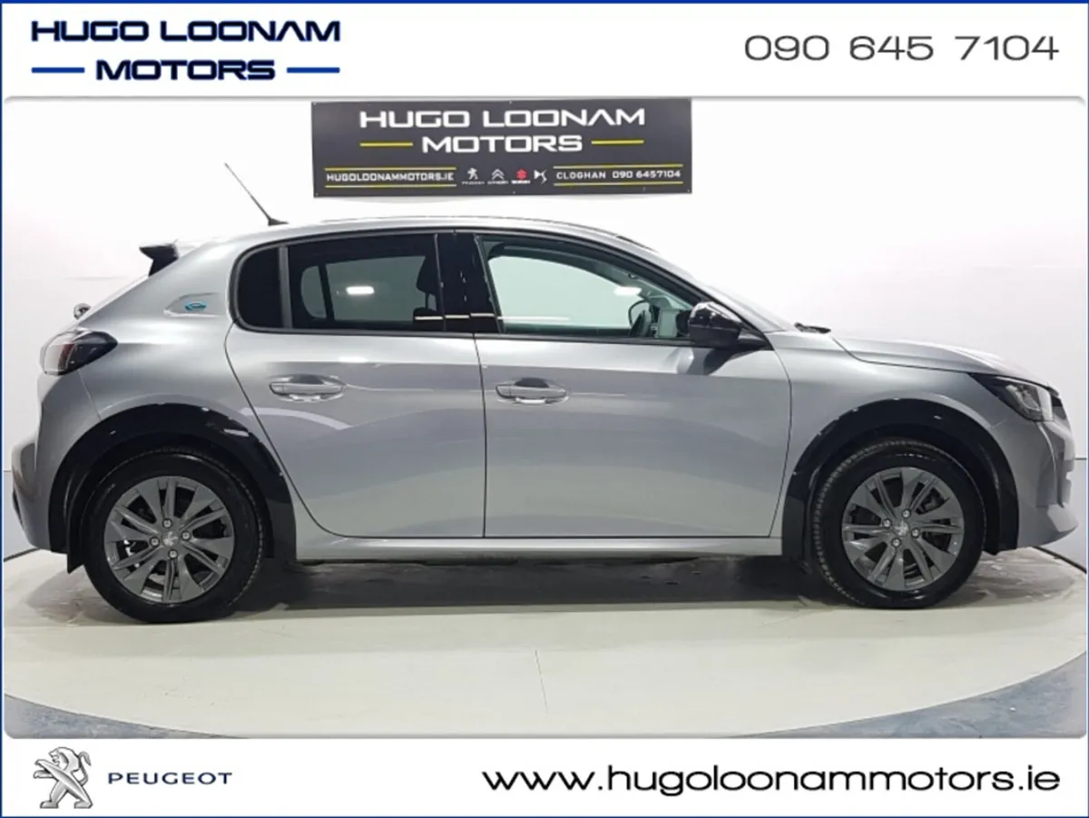 Peugeot 208 ALLURE PACK 136BHP 50 KWH 4DR - Image 4