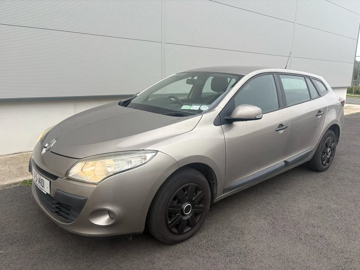 Renault Megane NEW NCT & TAX - Image 3