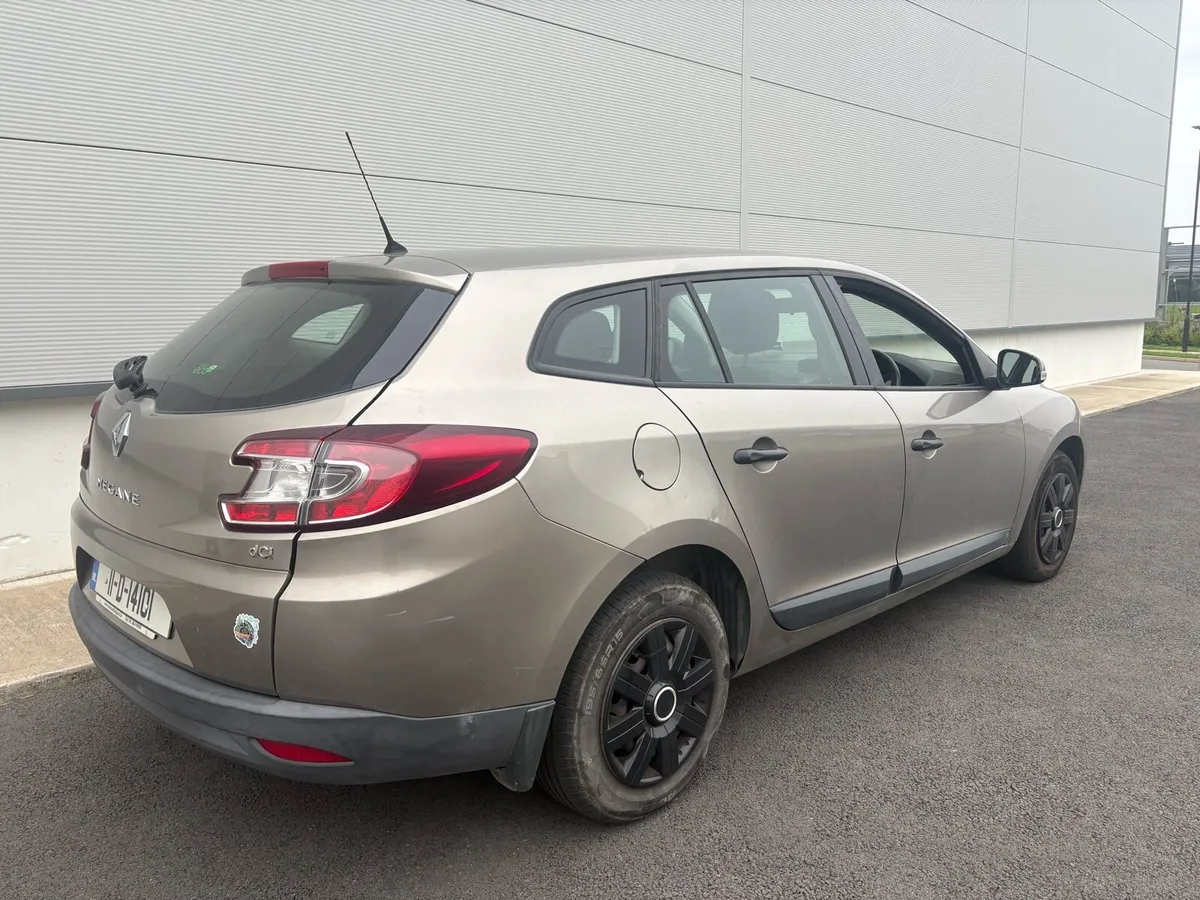 Renault Megane NEW NCT & TAX - Image 4