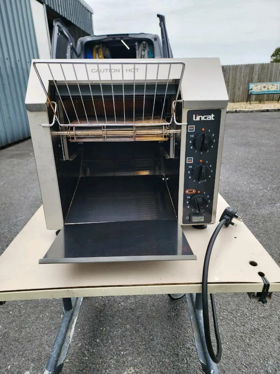 Lincat toaster. - Image 4