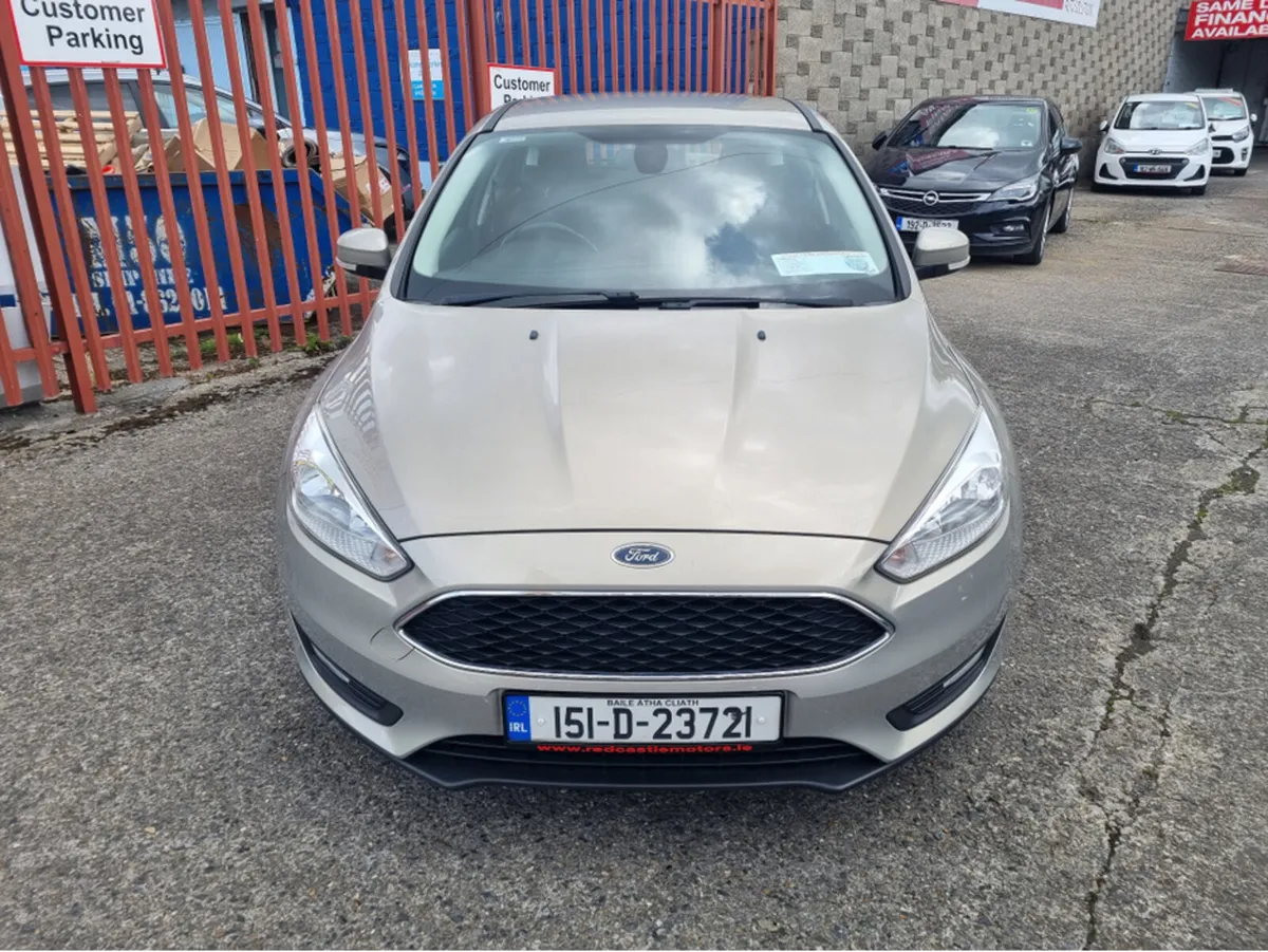 Ford Focus STYLE 1.0 ECOBOOST 100PS 4DR - Image 2