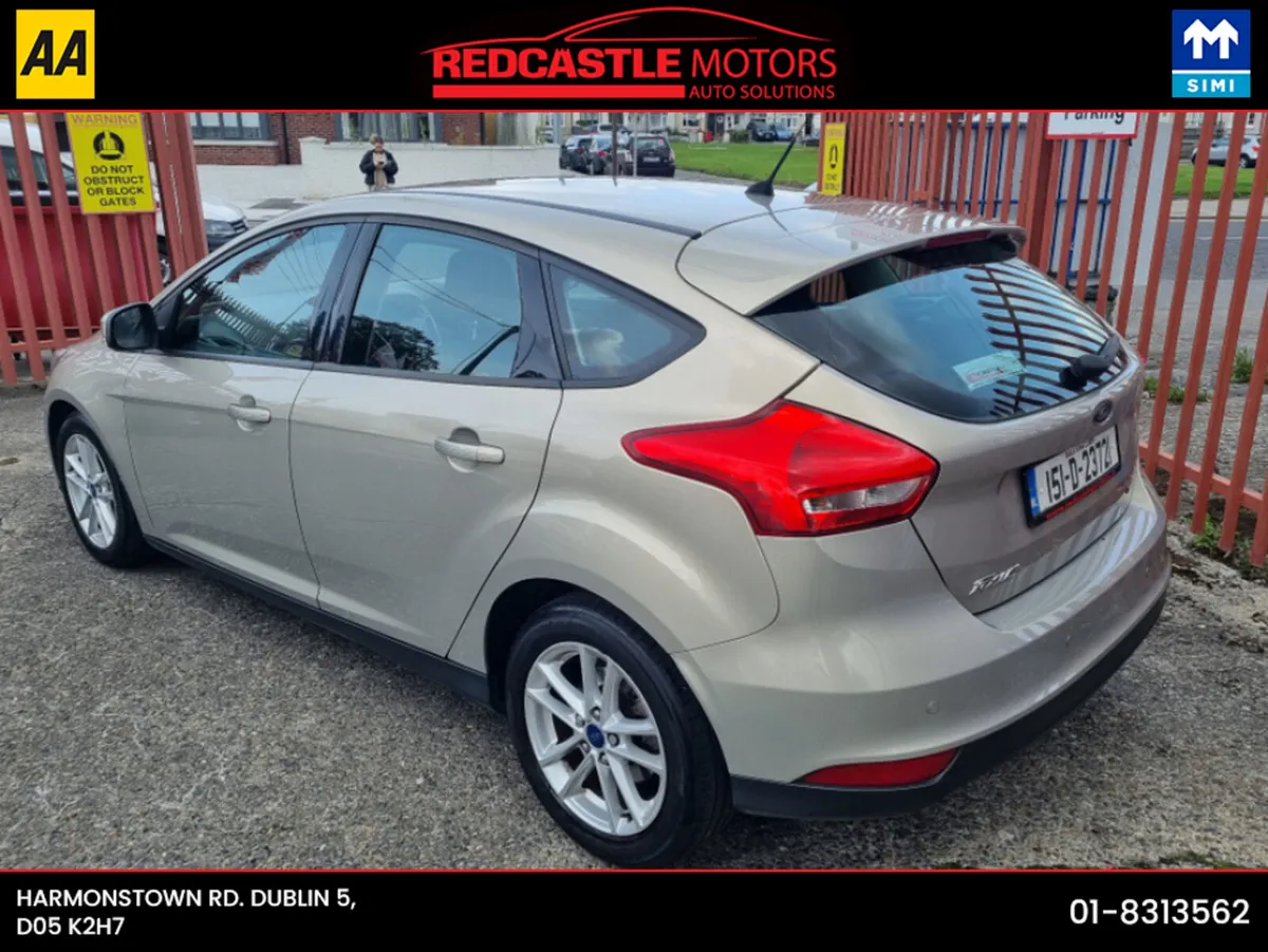 Ford Focus STYLE 1.0 ECOBOOST 100PS 4DR - Image 3