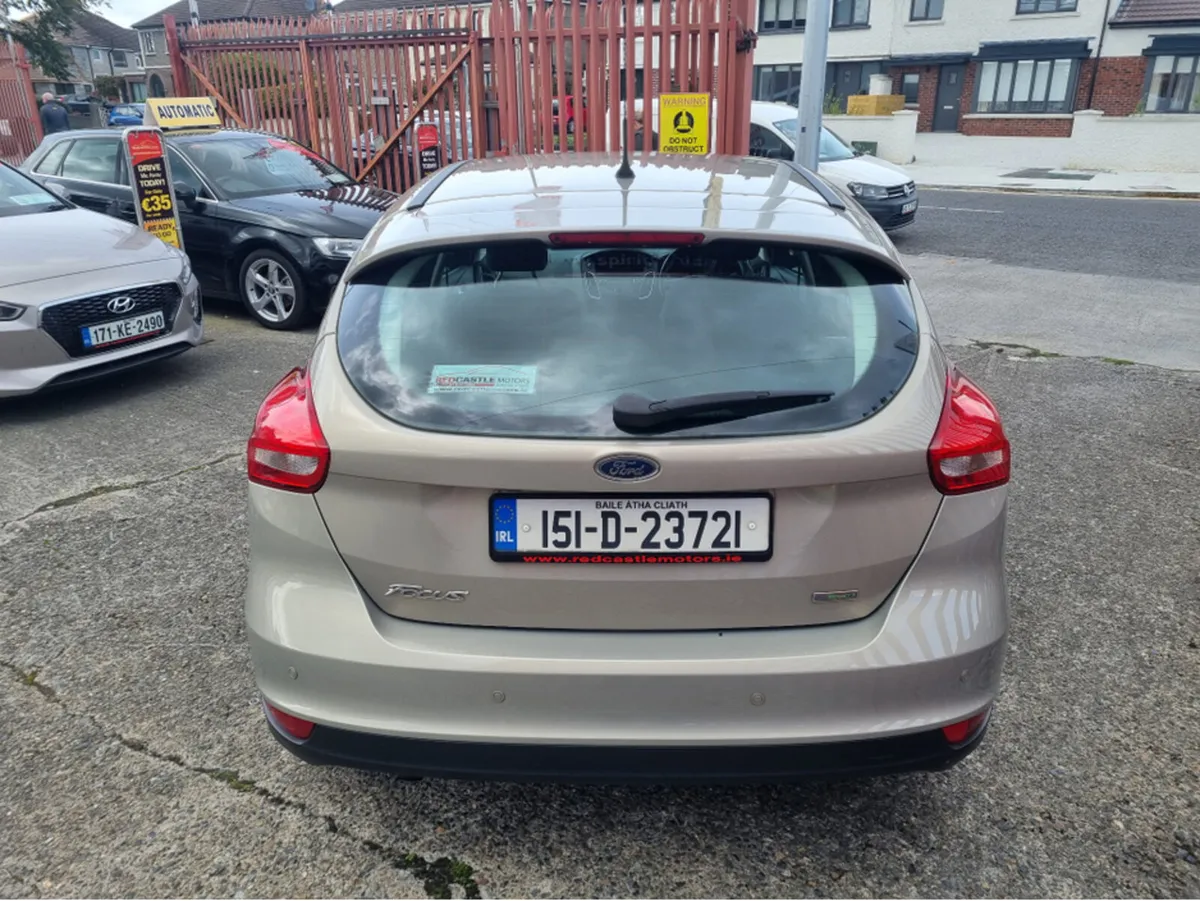 Ford Focus STYLE 1.0 ECOBOOST 100PS 4DR - Image 4