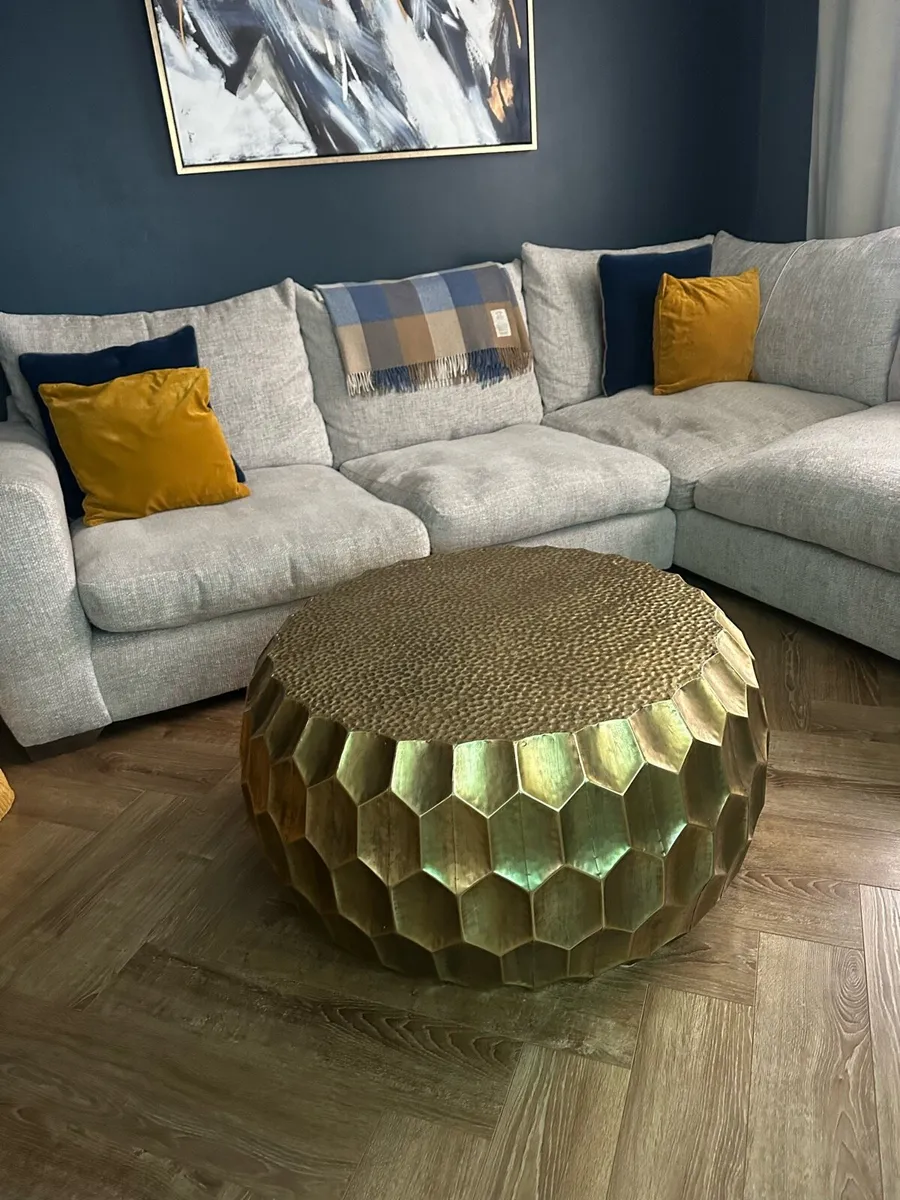 Gold coffee table - Image 2