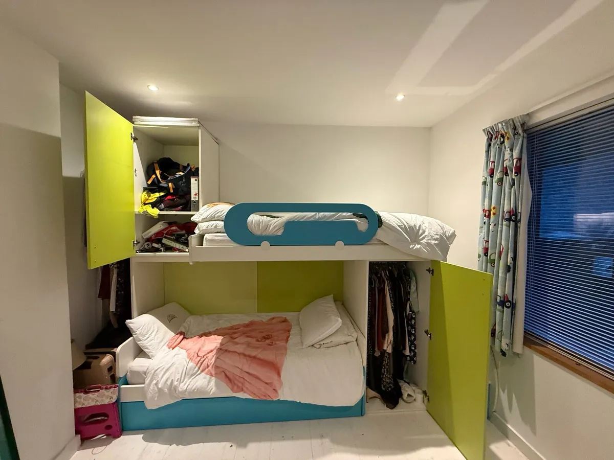 Bunkbeds with mattresses - Image 4