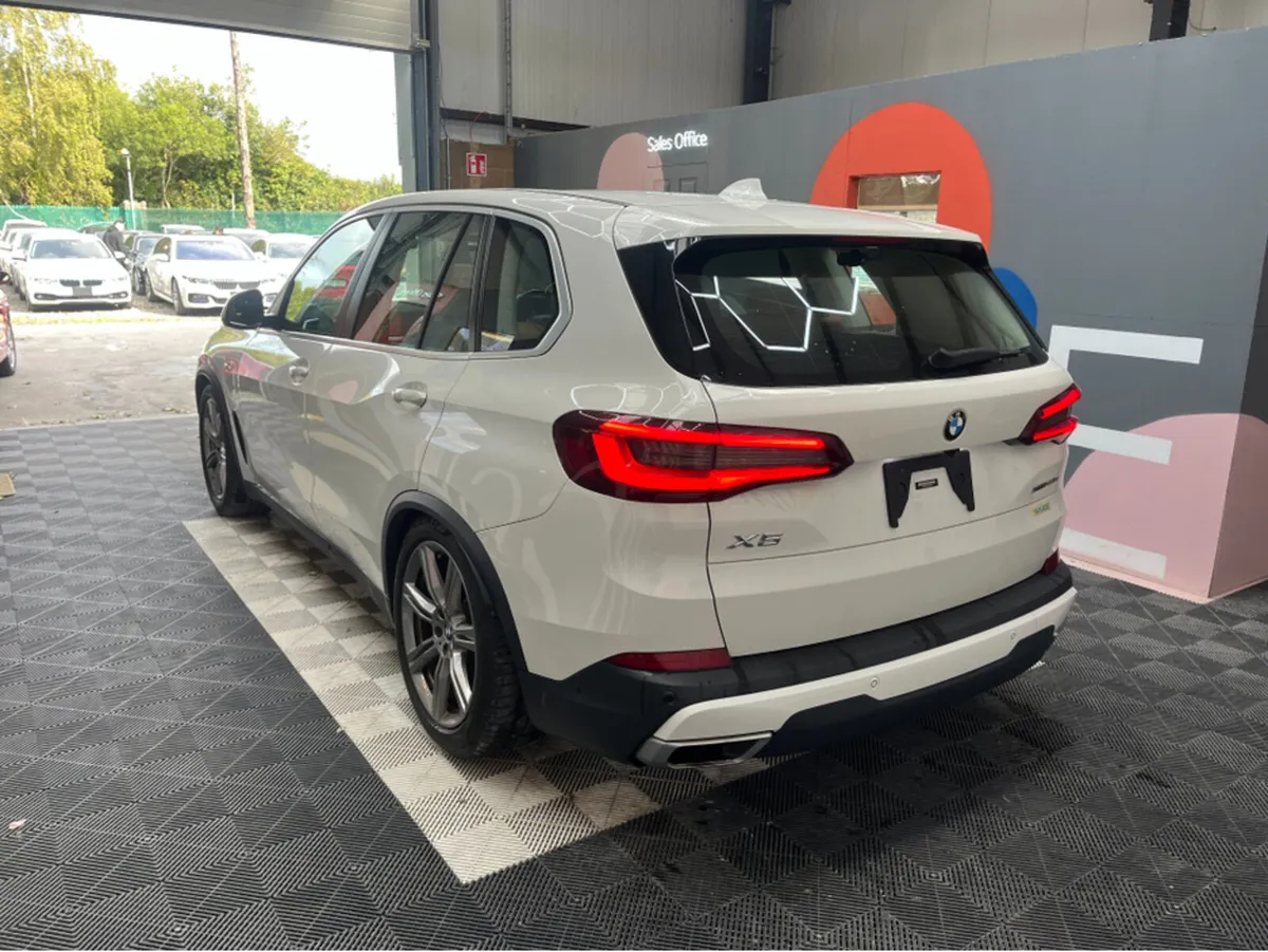 BMW X5 2021 BMW X5 45e Plug-IN Hybrid  /  ONLY 48K - Image 4