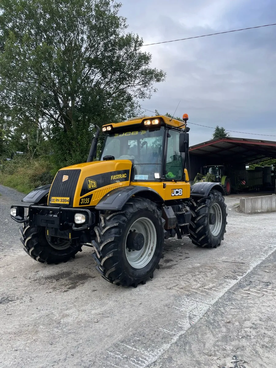 JCB Fastrac 3155 (low hours) - Image 1