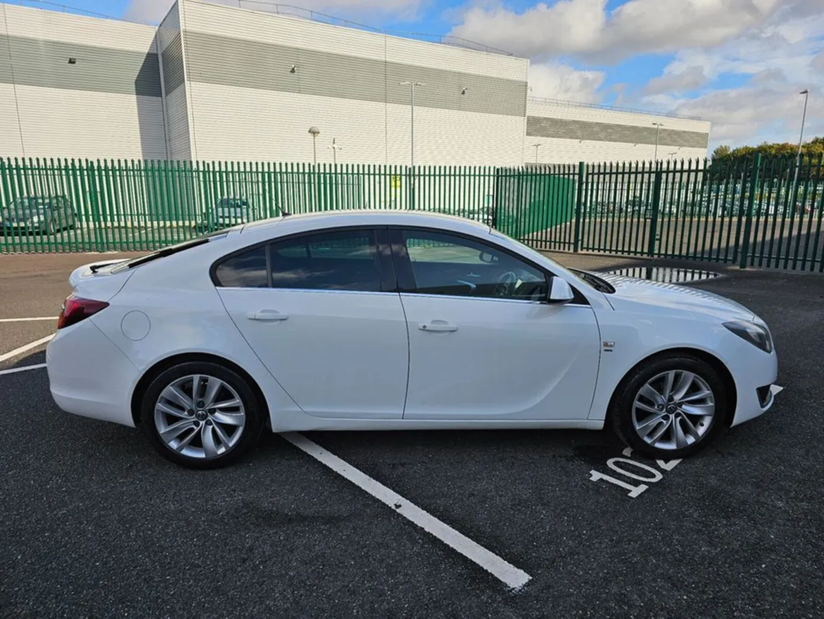 Opel Insignia SRI, 1.4 TURBO, LOW MILEAGE, FINANCE - Image 4