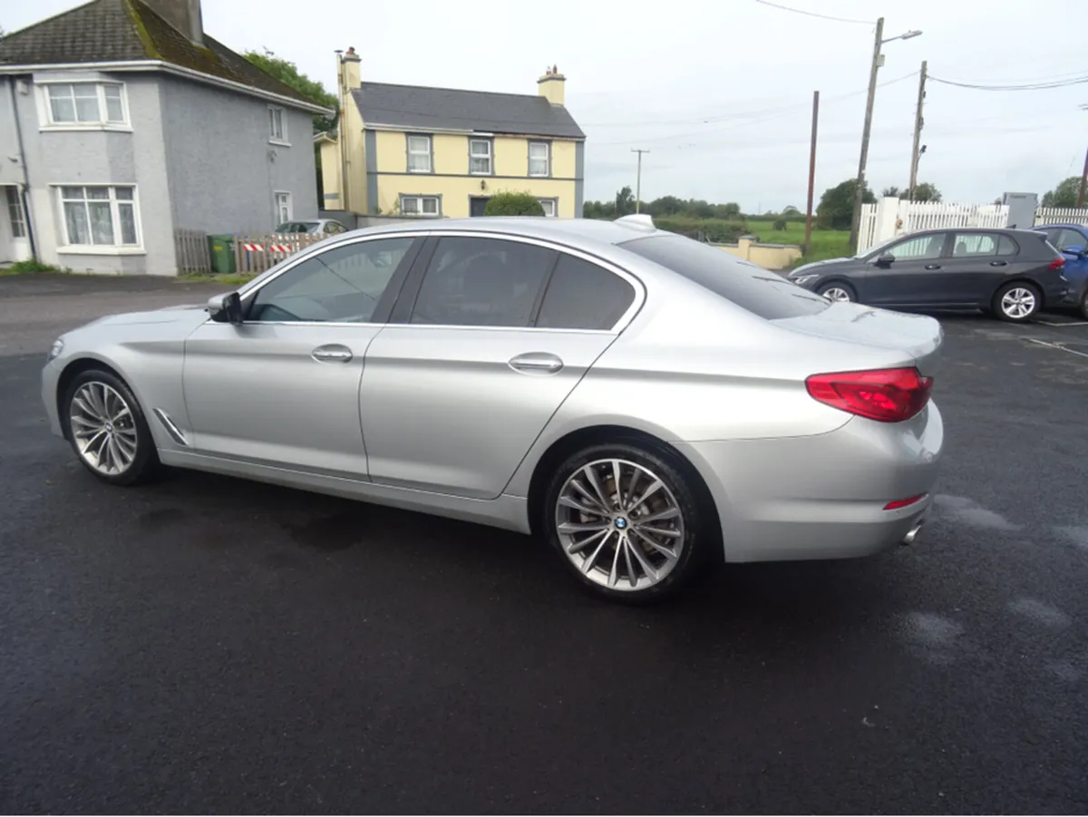 BMW 5-Series SE 520 D 4DR AUTO - Image 4