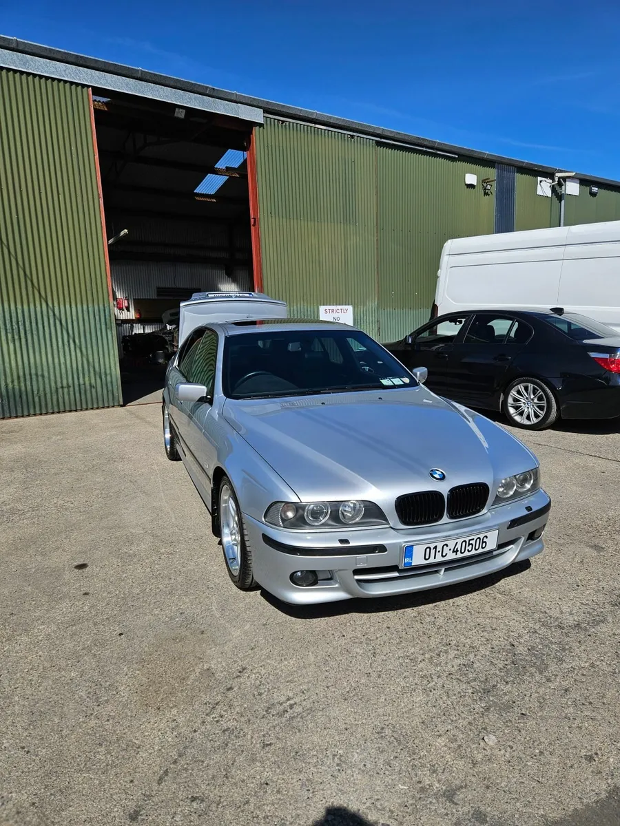BMW 5-Series 2001 - Image 3