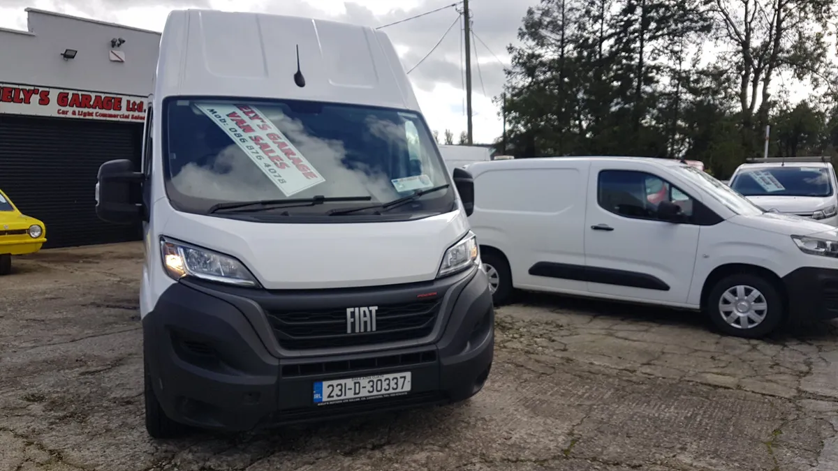 Fiat Ducato MAXI 2.2 160BHP ONE OWNER 105KM VAT IN - Image 3