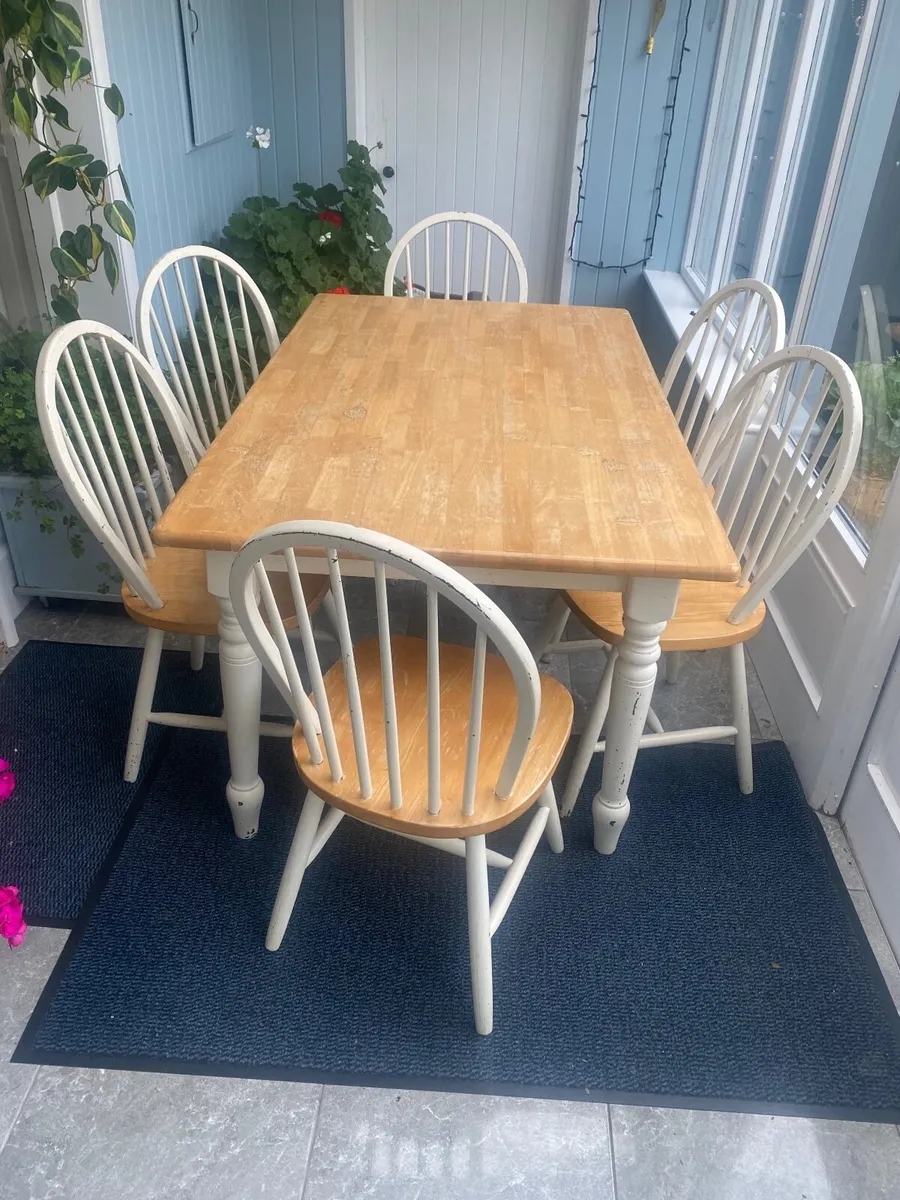 Table & Chairs - Image 2