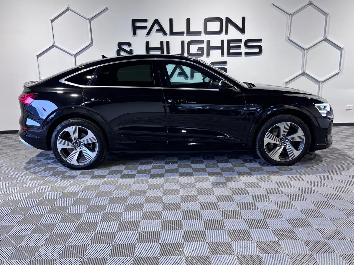 AUDI E-TRON S LINE 55 QUATTRO SPORTBACK 95KwH - Image 4