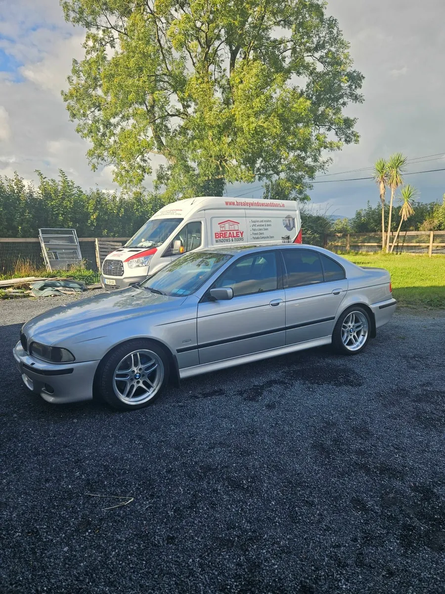 BMW e39 540i 2001 - Image 1