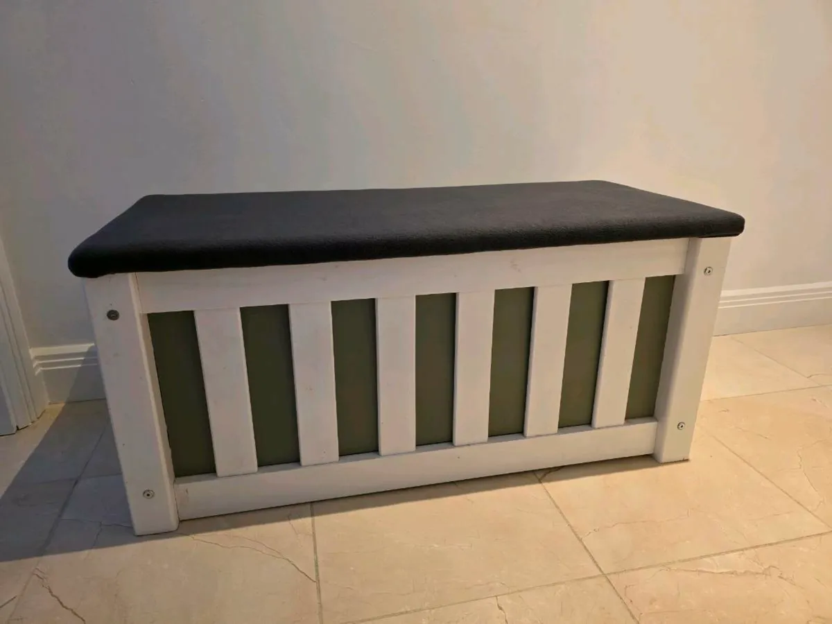 Wooden solid Storage seating bench - Image 2