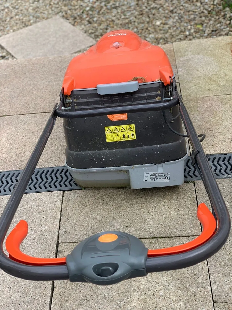 FLYMO COMPACT 330 electric mower - Image 2