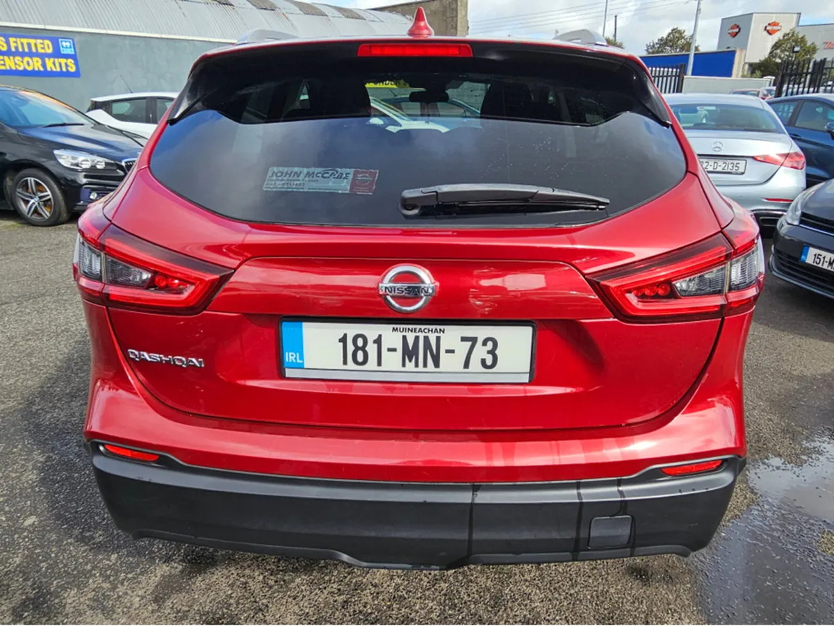 Nissan Qashqai 1.5 SV  ** PAORAMIC GLASS ROOF ** R - Image 3