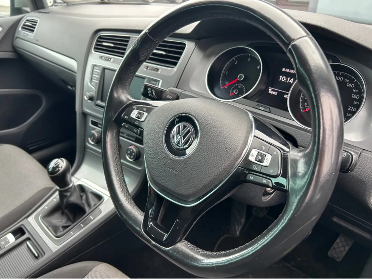 Volkswagen Golf TRENDLINE 1.6 TDI MANUAL 5SPEED 5D - Image 2