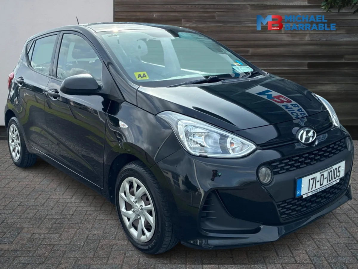 Hyundai i10 CLASSIC 4DR - Image 1