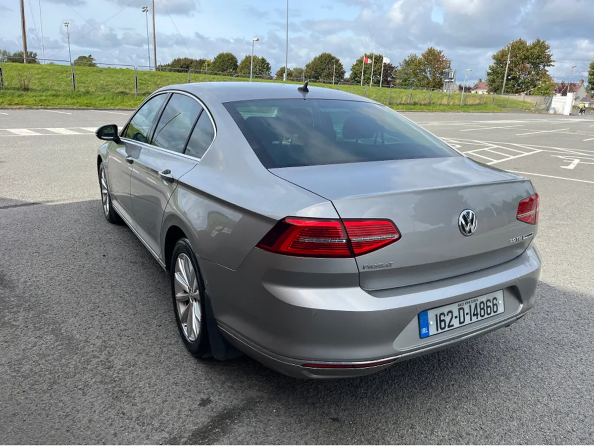Volkswagen Passat HIGHLINE BE 2.0 TDI D6F 150HP 4D - Image 3