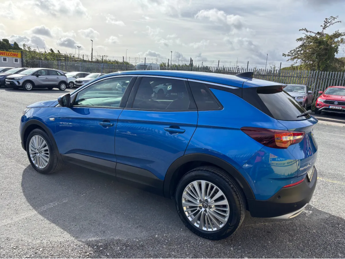 Opel Grandland X SRI 1.5 I T 130PS 4 4DR - Image 2