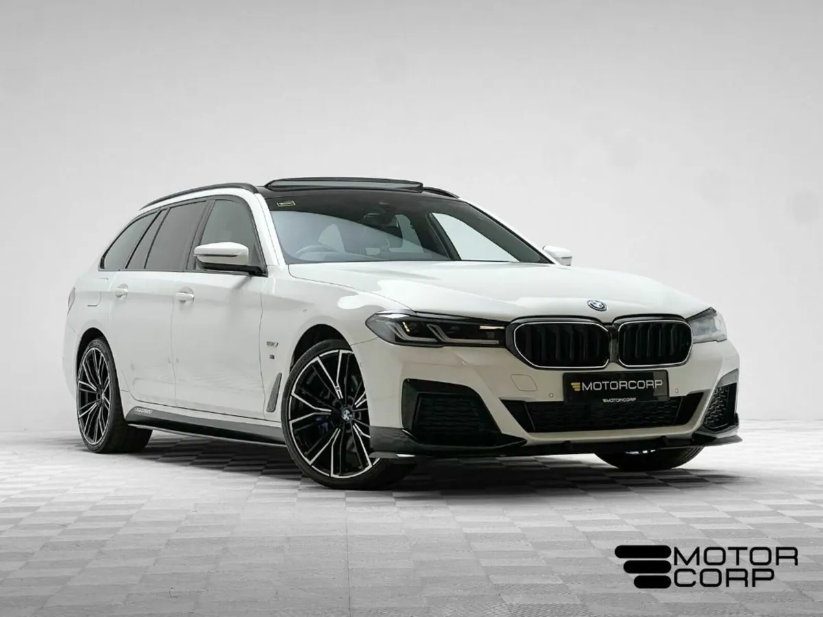 BMW 5-Series 530E TOURING M SPORT PRO *HUGE SPEC* - Image 1