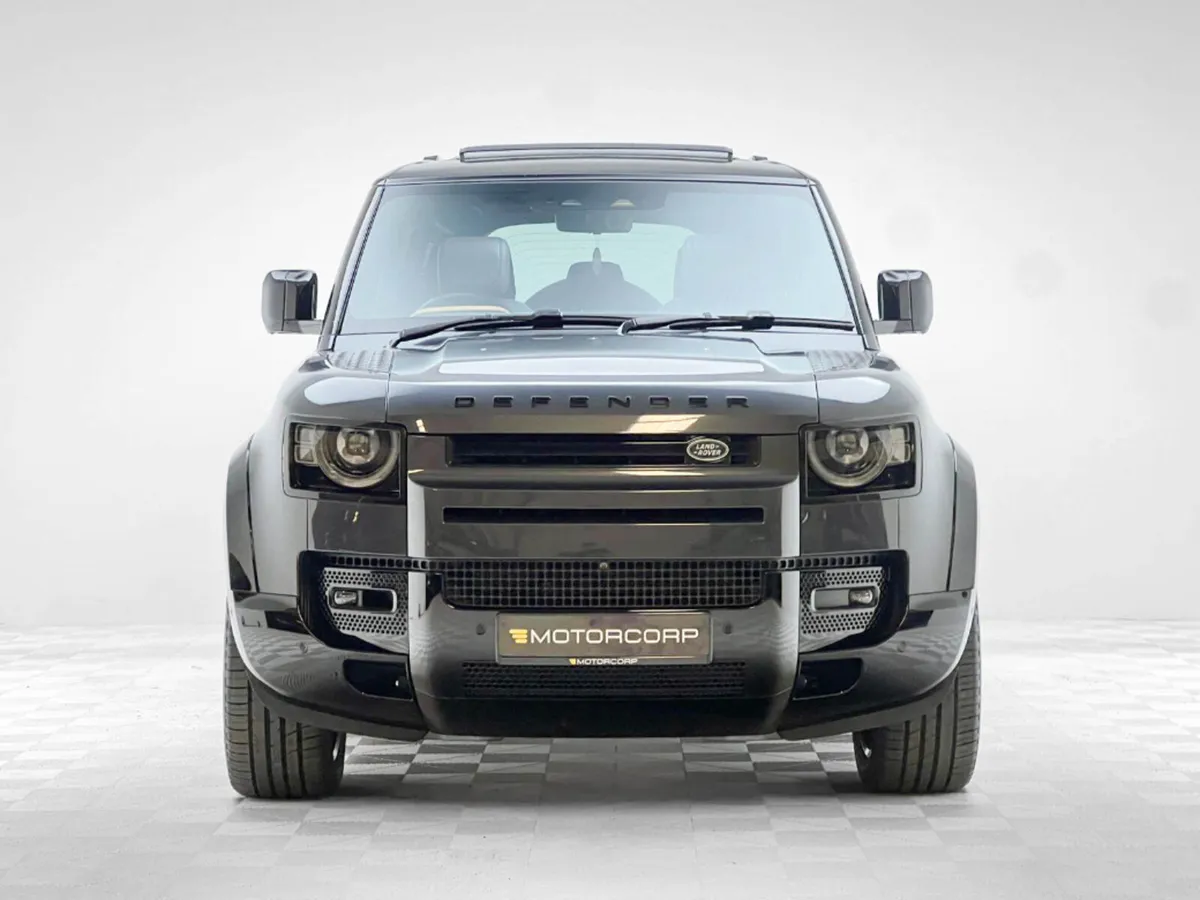 Land Rover Defender HSE X-DYNAMIC P400E - Image 2