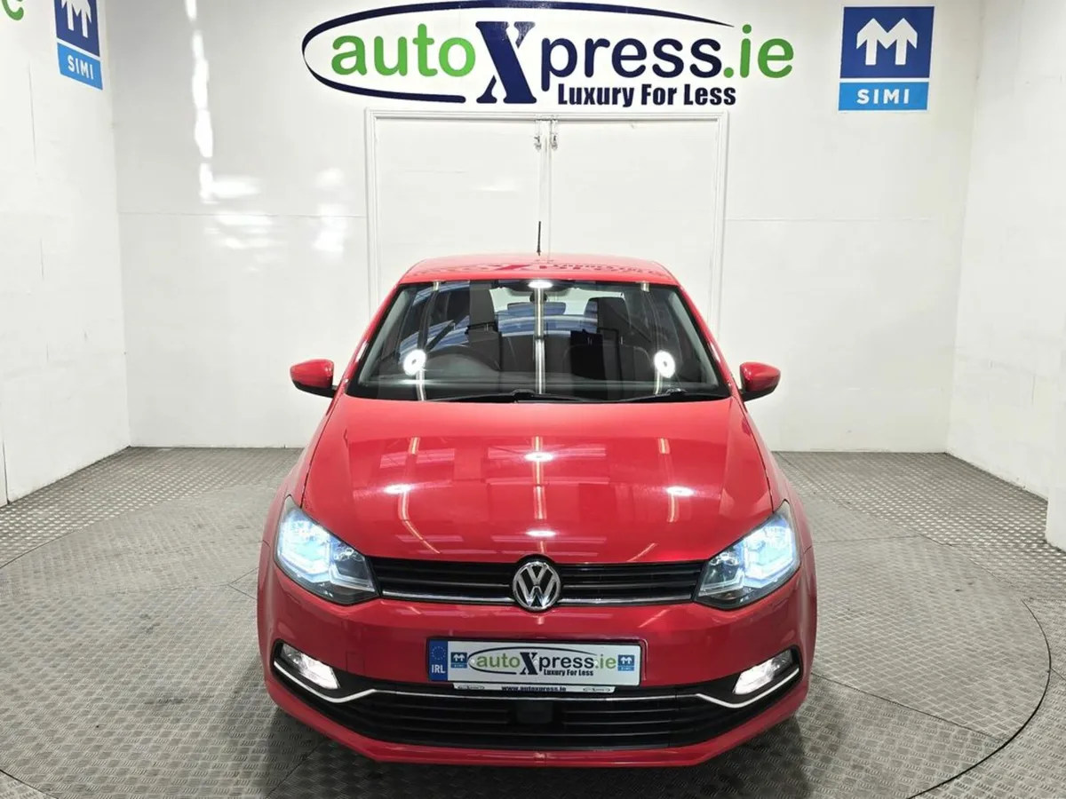 Volkswagen Polo 1.2 TSI Automatic, Reversing camer - Image 3