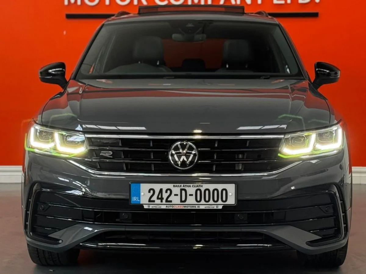 Volkswagen Tiguan Black Edition TSI DSG  74 - Image 3