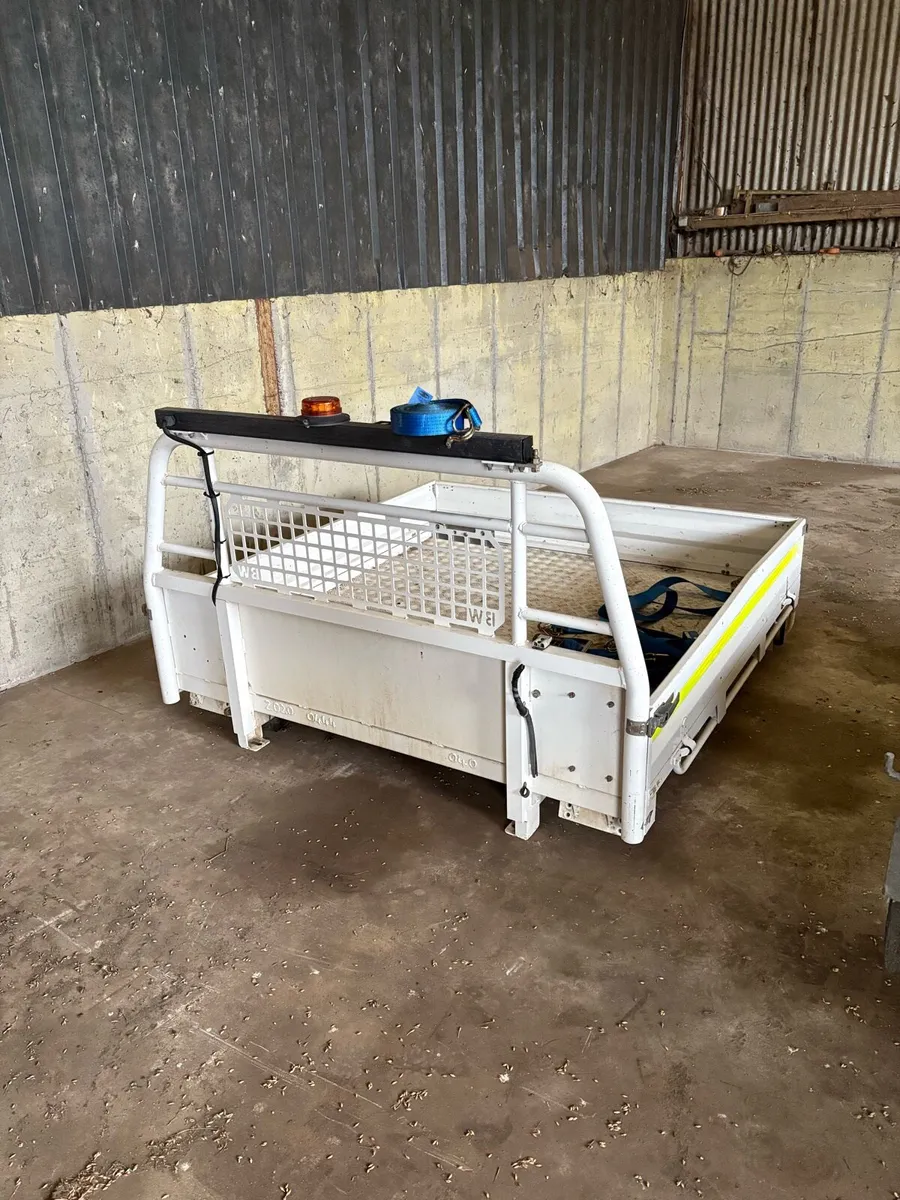 Hilux trays - Image 3