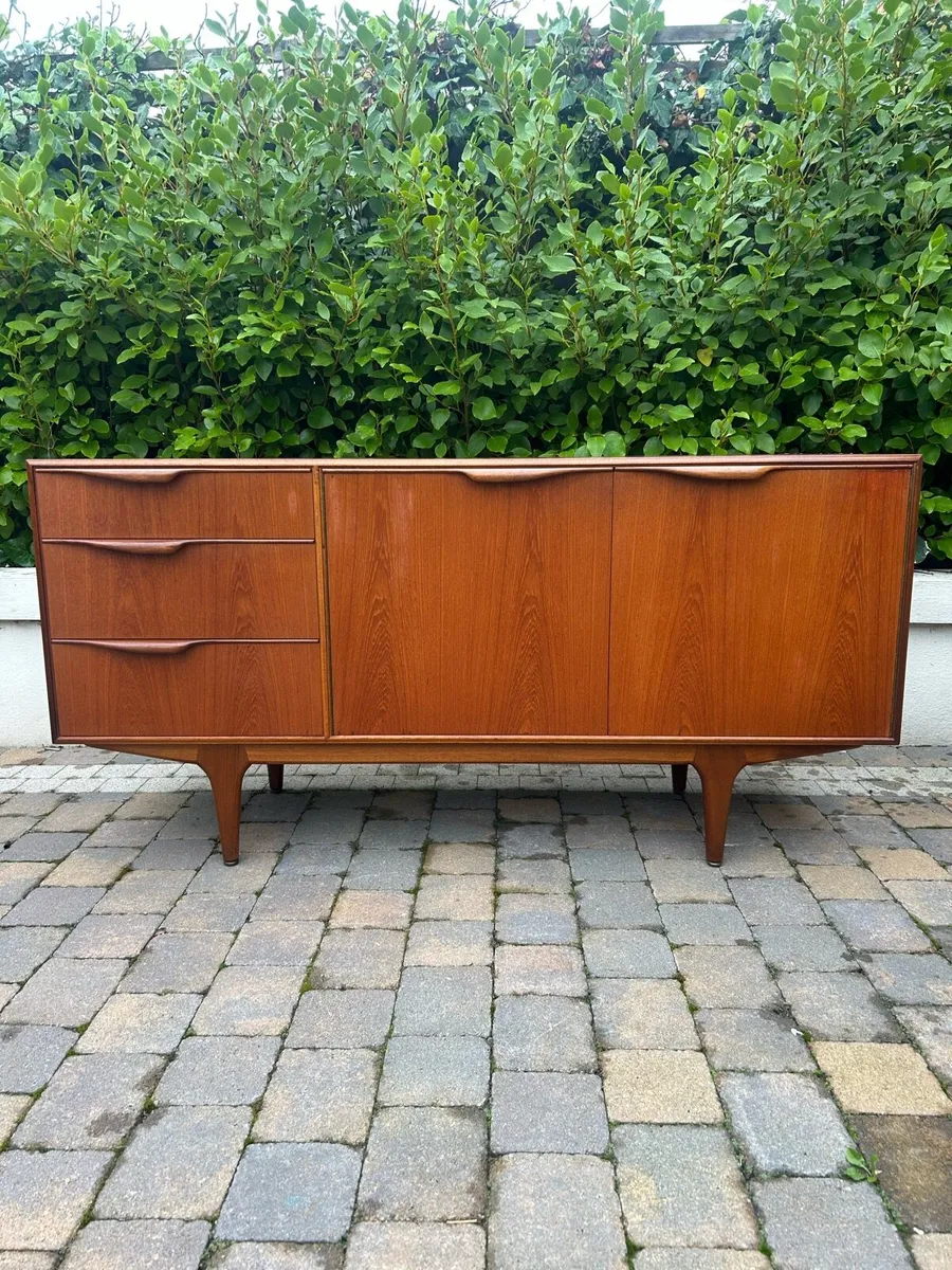 McIntosh mid century teak sideboard 5ft - Image 1