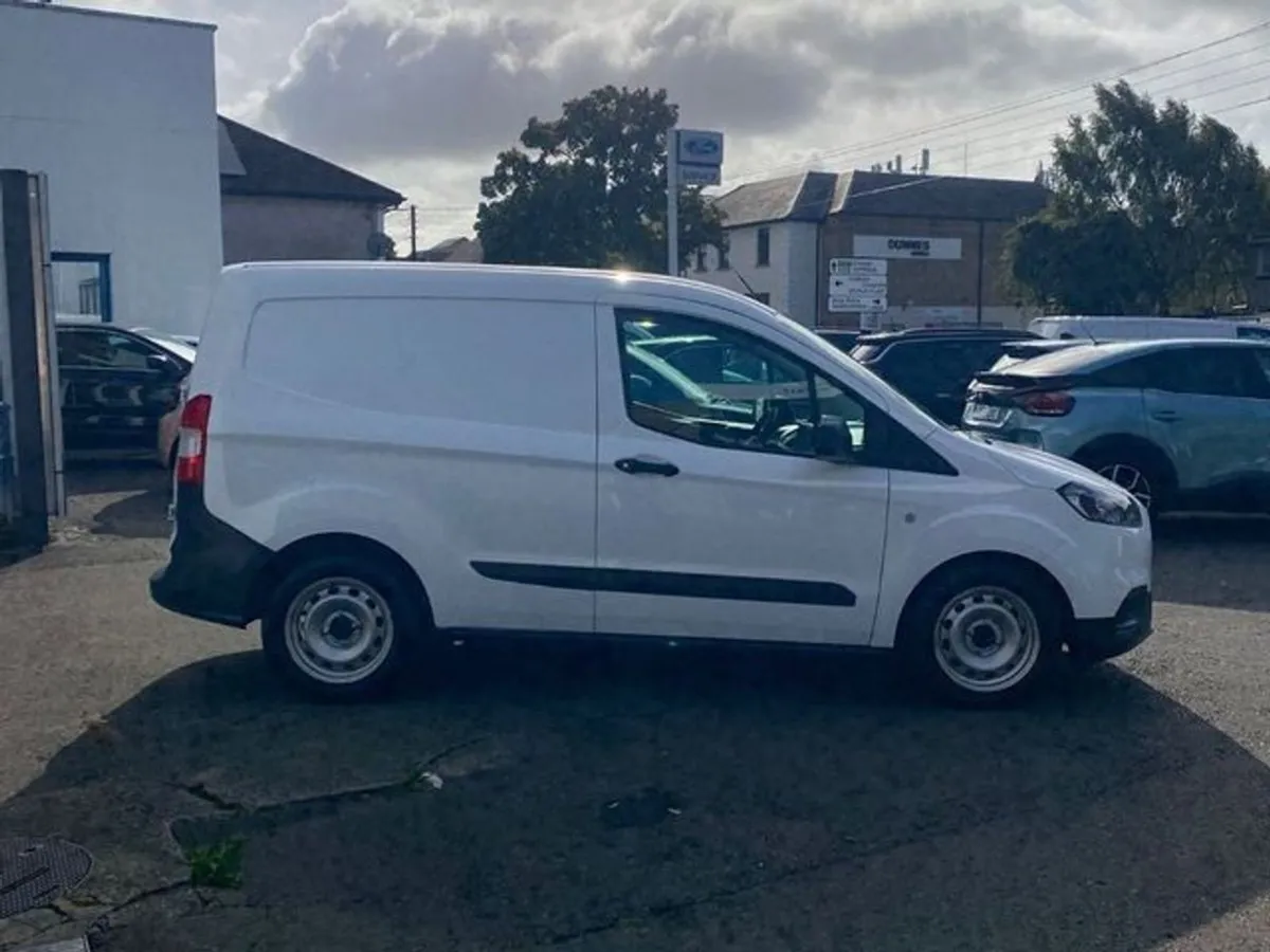 Ford TRANSIT COURIER Base 1.5td 75ps M6 2DR - Image 4