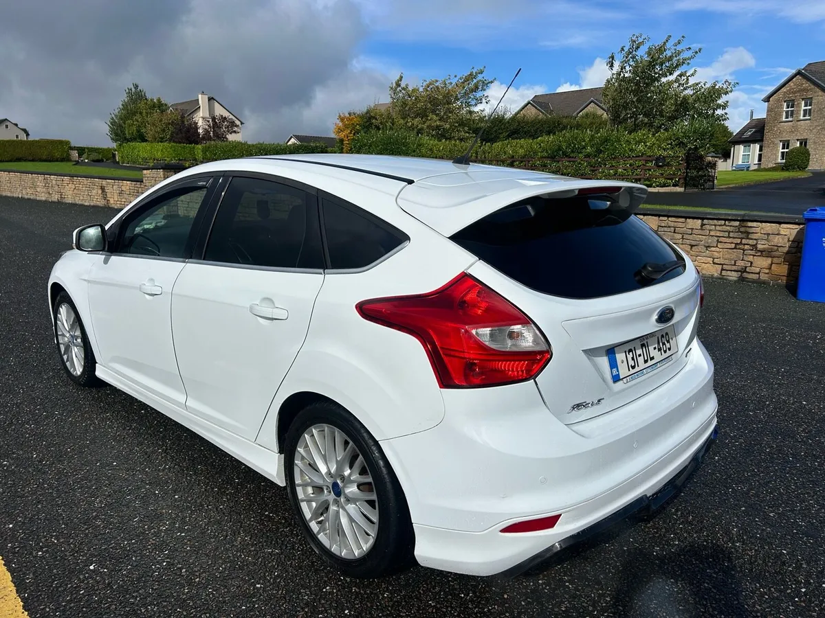 2013 Ford Focus 1.6 Zetec - Image 2