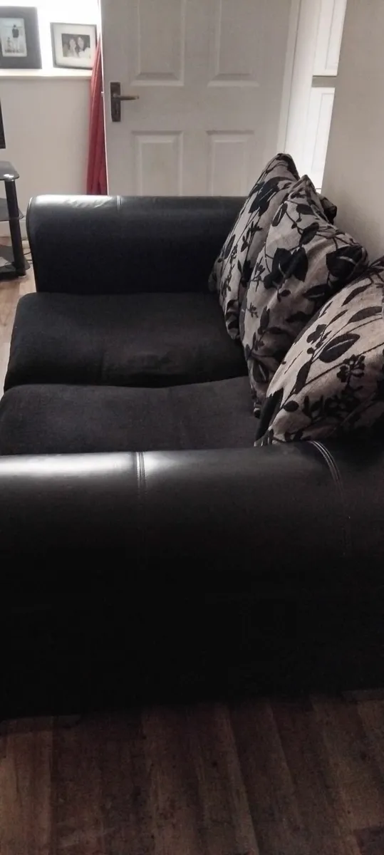 3 seat sofa - Image 4