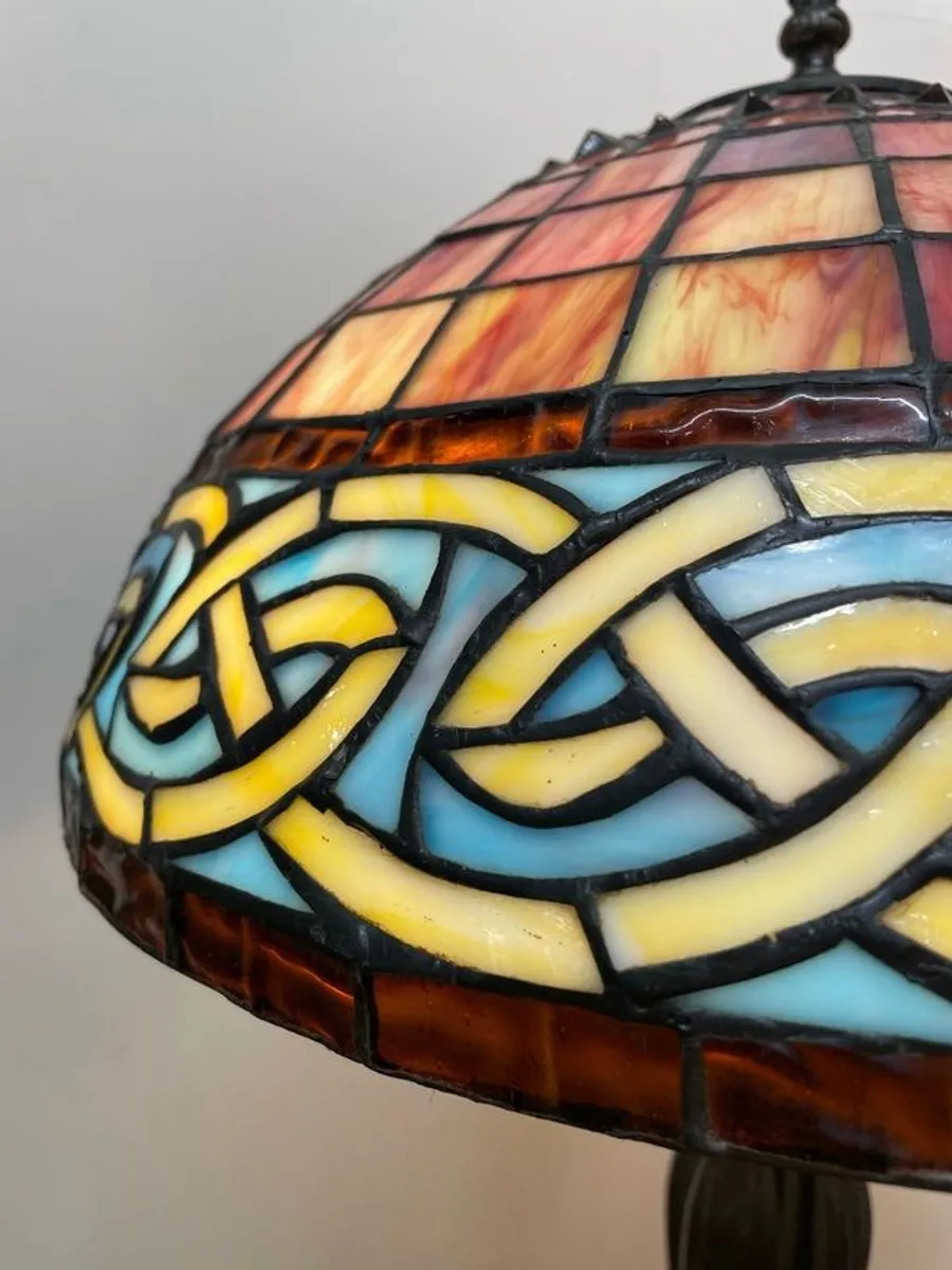 Large Tiffany Style Table Lamp with Celtic Design Shade - Image 3