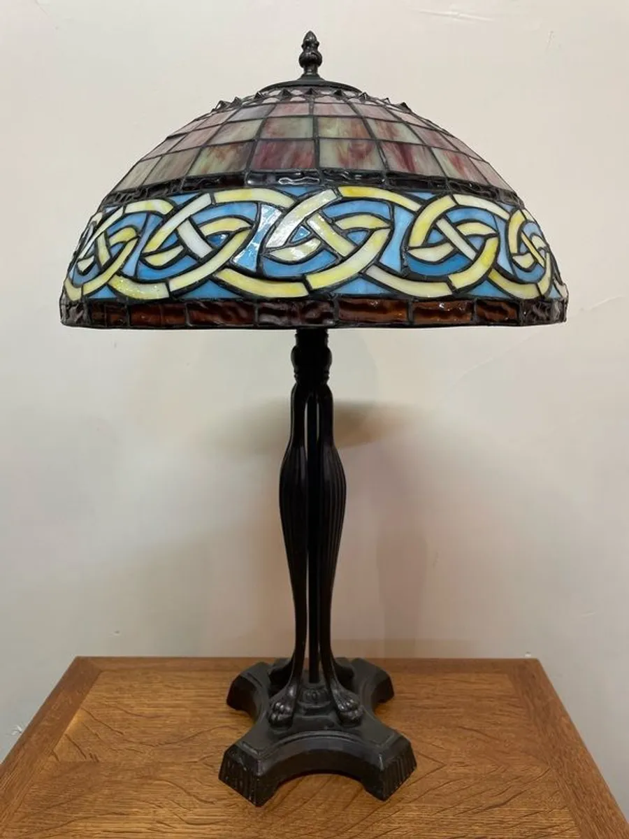 Large Tiffany Style Table Lamp with Celtic Design Shade - Image 4