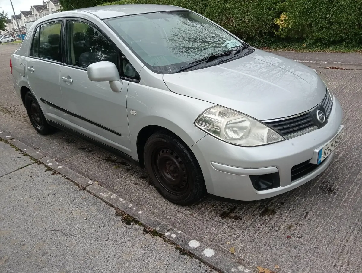 2007 Nissan Tiida  very low km - Image 1
