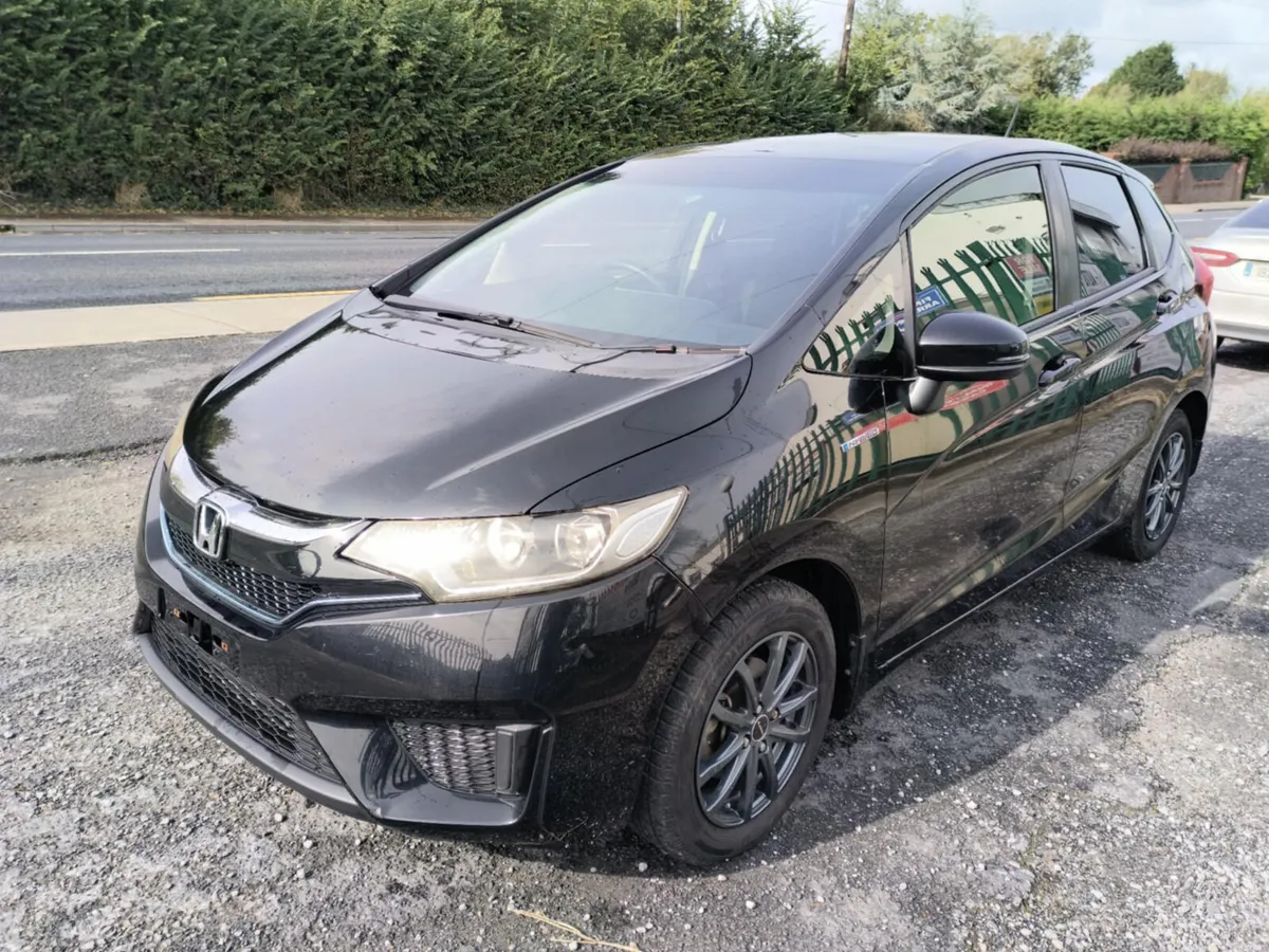 Honda Fit 2016 Auto/ Hybrid/ Alarm/Immobiliser - Image 3