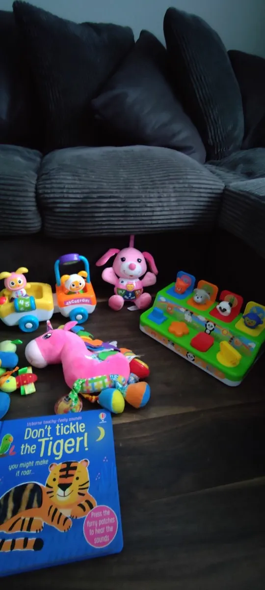 Toys - Image 2