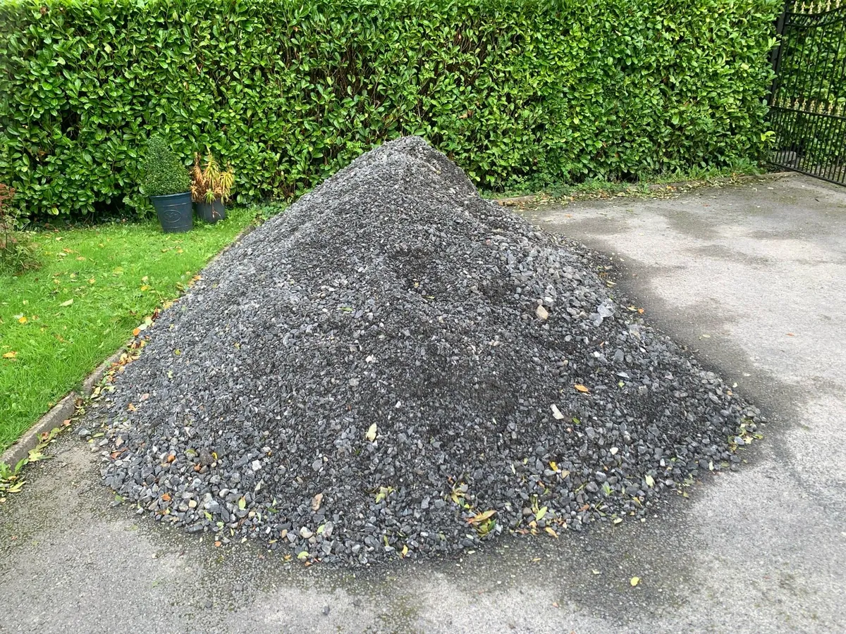 804 Gravel and Dust Mix - Image 2