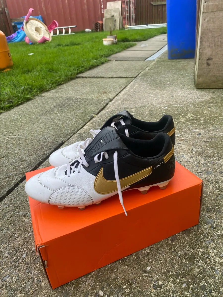Nike The Premier III FG - Black/White/Gold - Image 3