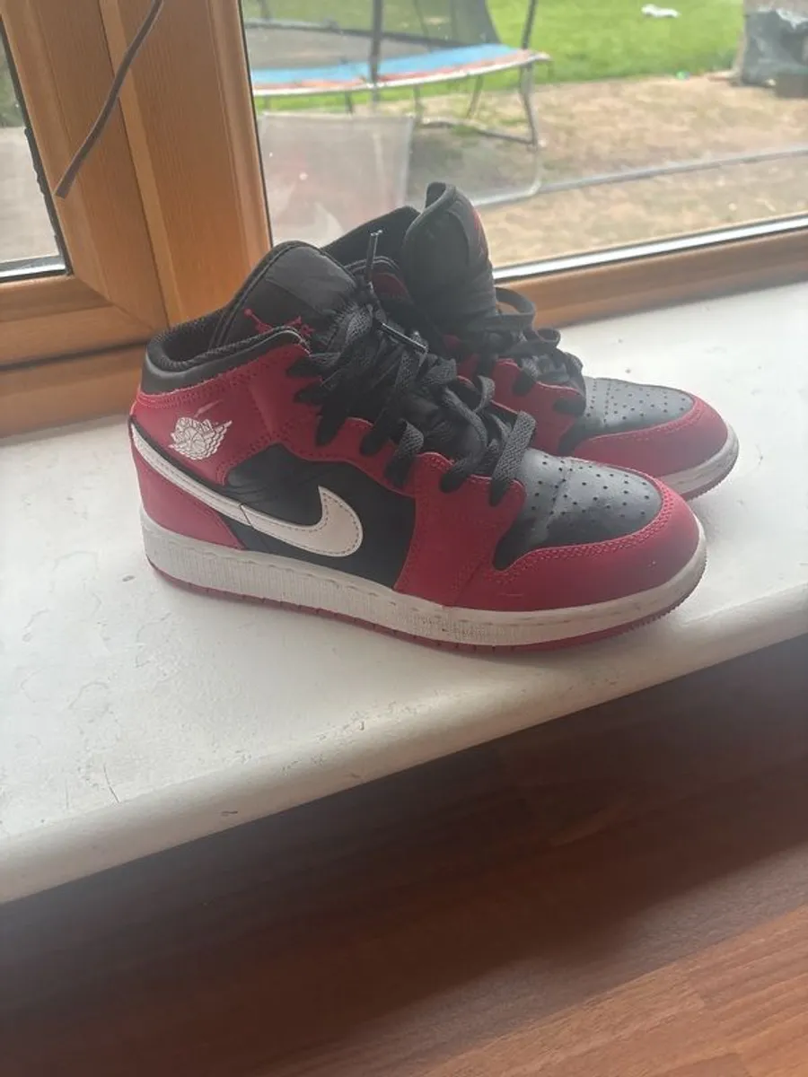 Nike Air Jordans - Image 2