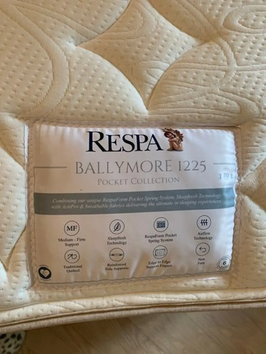 Two singe beds - Respa mattresses - Image 4