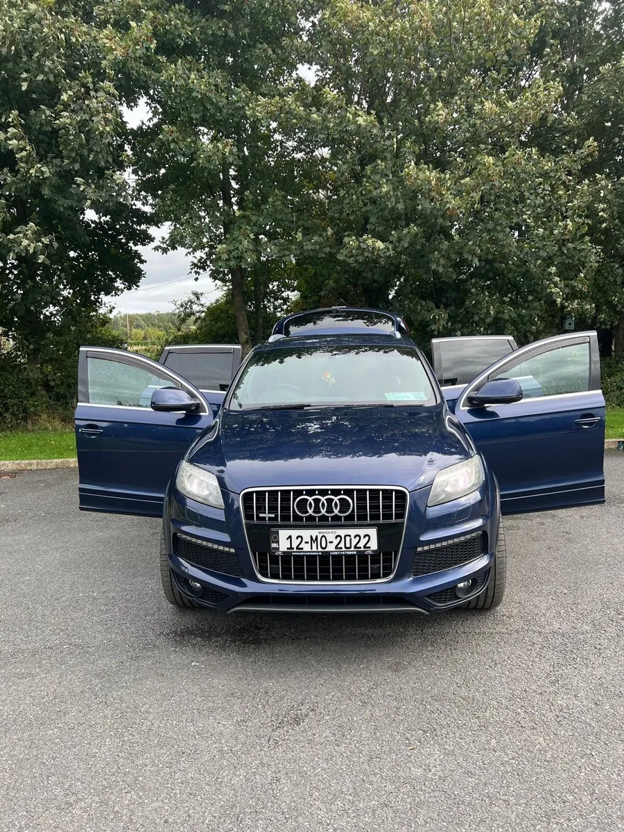 Audi Q7 - Image 1