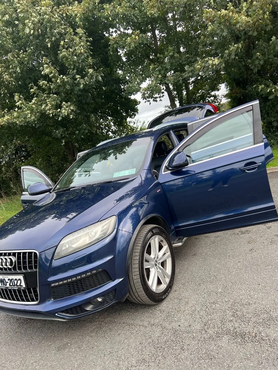 Audi Q7 - Image 2