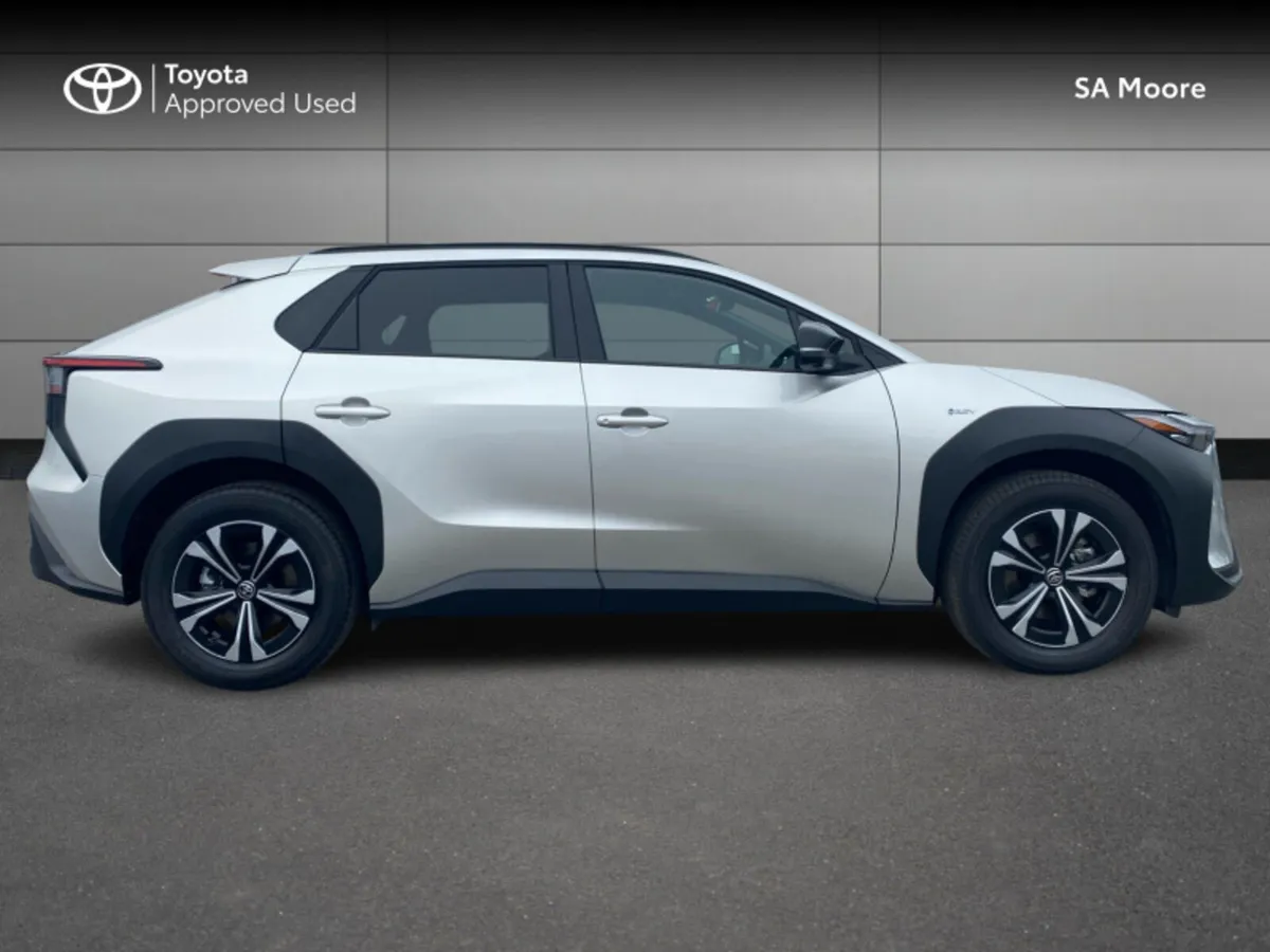 Toyota bZ4X DEMO SALE NOW ON - Image 3